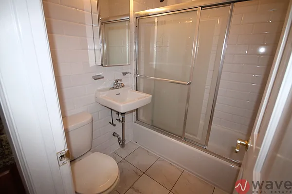 Rented by Wave Real Estate Group | media 24