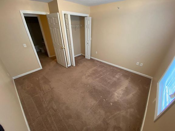4th image of 2103 Stonewood Dr #2103