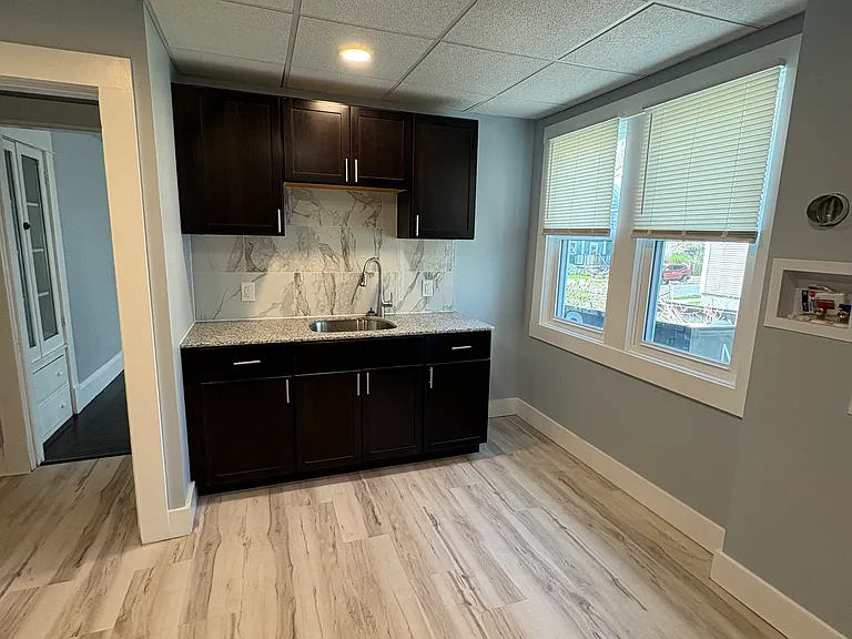 60-62 Dexter St #1 — Photo 2
