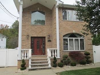 1st image of 954 Carlton Blvd