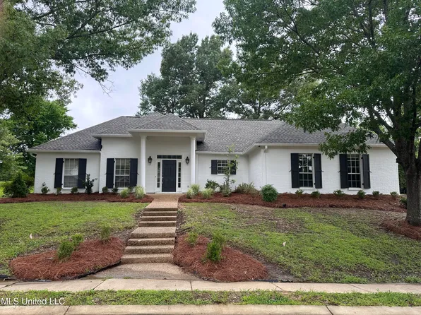 119 Middle Field Dr, Canton, MS 39046