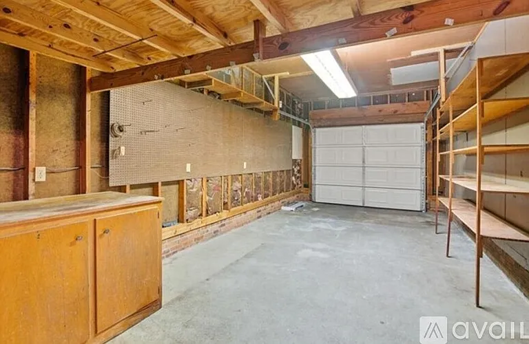 1712 Scampton Dr — Photo 26