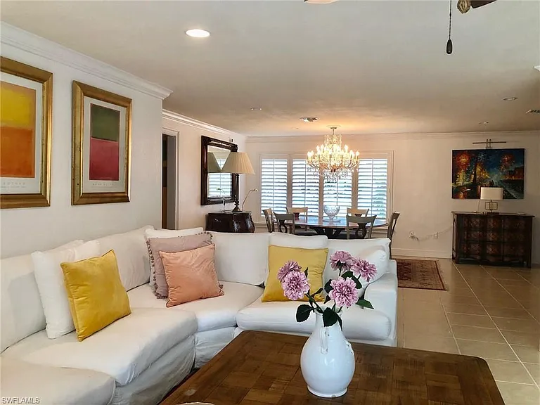 283 Cypress Way W — Photo 5