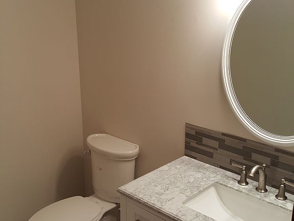 4th image of 2136 Hillside Dr