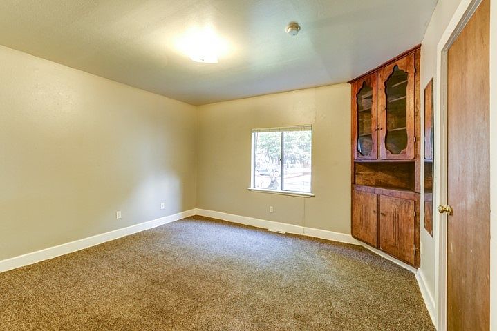 2316 Walnut Street Bedroom
