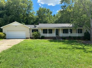 104 Connemara Pl, Simpsonville, SC 29681