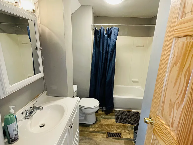 156 Oak St #A — Photo 11