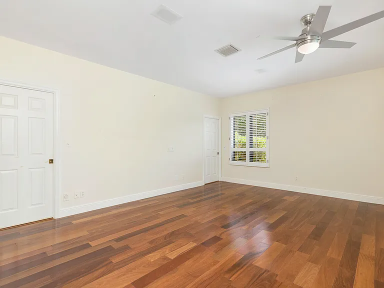 575 N Lake Way — Photo 12