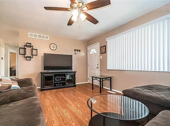 4th image of 941 Chula Dr