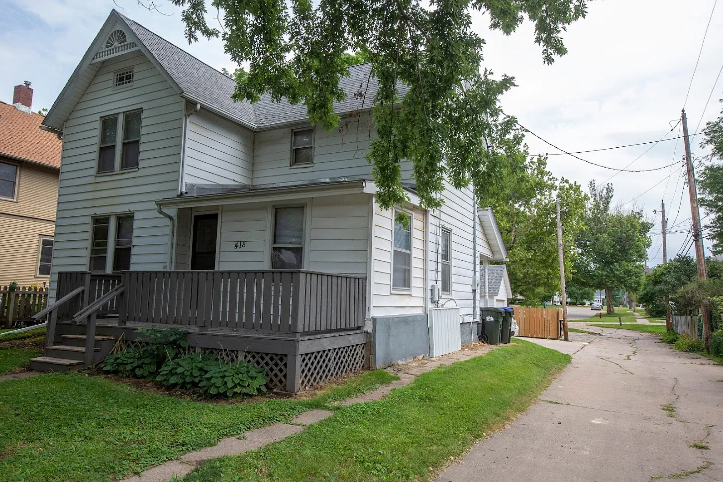 418 N Van Buren St. — Photo 1