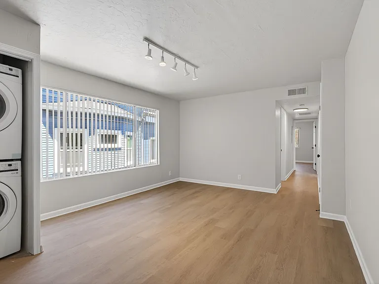815 18th St #3 — Photo 7