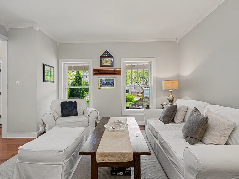 11 Maple Dr — Photo 6
