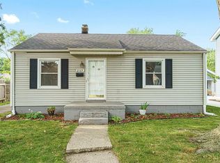 2105 Barrett Ave, Royal Oak, MI 48067