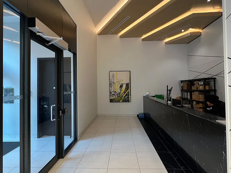 159 Wellesley St E #1602 — Photo 31