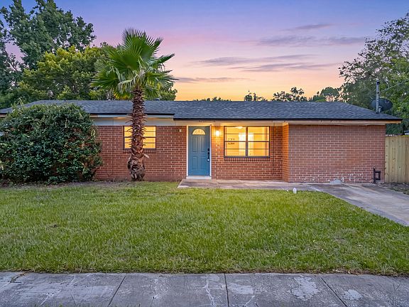 2nd image of 7218 Zapata Dr