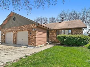 1699 Sheffield Dr, Elgin, IL 60123