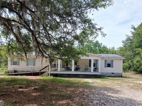 524 Traders Hill Rd, Folkston, GA 31537