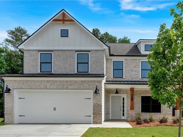 364 Waterbluff Dr, Mableton, GA 30126