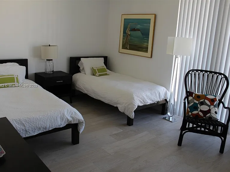 881 Ocean Dr #22F — Photo 9