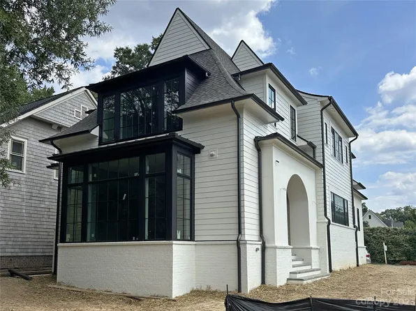 330 Plantation Pl, Charlotte, NC 28209