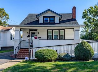 5 Illinois Ave, Burlington, NJ 08016
