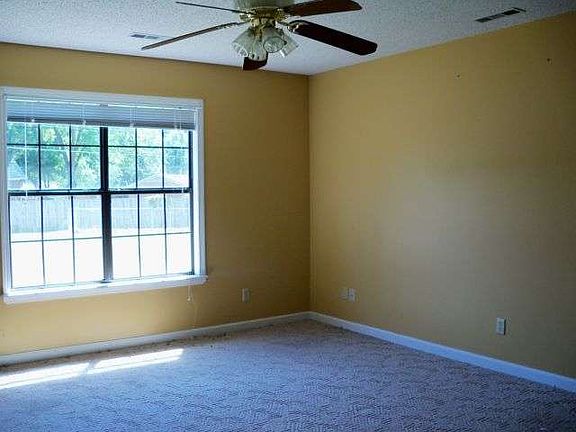 4th image of 118 Will Henry Dr
