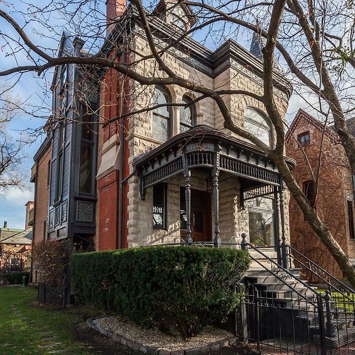 1st image of 1427 N Hoyne Ave #G