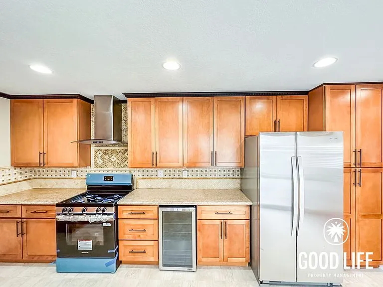 5572 E Vista Del Este — Photo 2