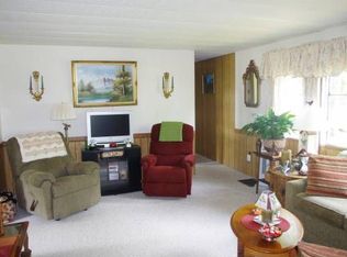 22 S Elderberry Ln, Rochester, NH 03867