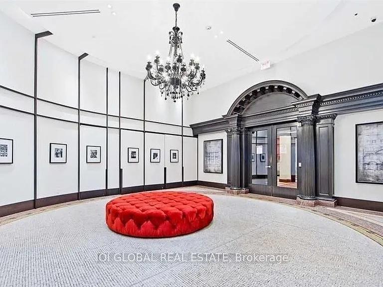 197 Yonge St #2407 — Photo 5