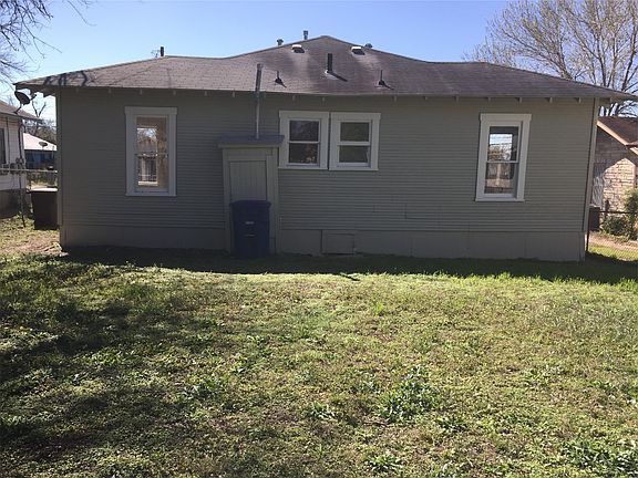 2nd image of 141 Koehler Ct