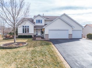 4125 Sunset Trl N, Brooklyn Park, MN 55443