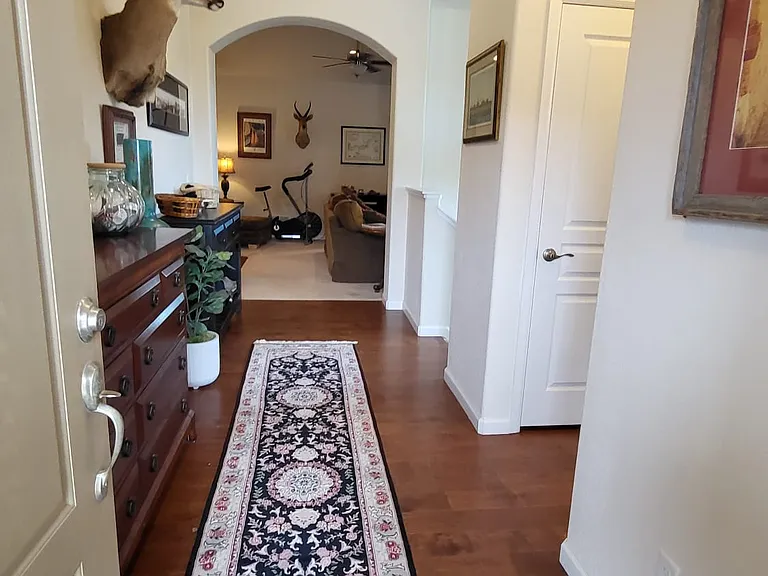 6613 Folsom Hts — Photo 5