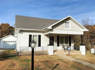 3311 Seneca St, Saint Joseph, MO 64507 | MLS #2587677 | Zillow