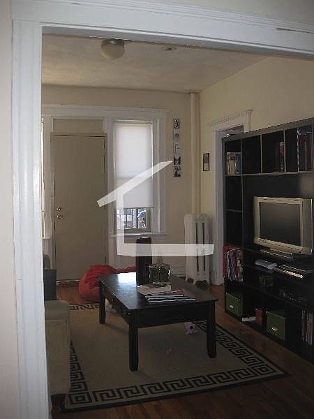 2nd image of 1714 Commonwealth Ave #1SD