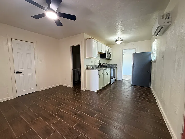 237 W Sahuaro St #2 — Photo 10
