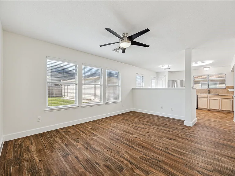 262 Rolling Brook Dr — Photo 6