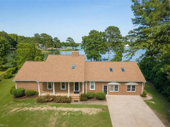 236 Robanna Dr, Seaford, VA 23696