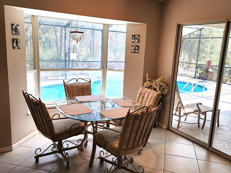 70 Oak Village Blvd — Photo 4