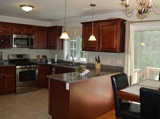 54 Bismark Meadows Rd, New Bedford, MA 02745