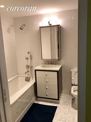 Rented by Corcoran | media 27