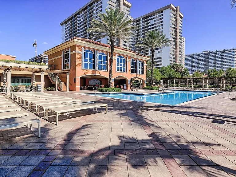2080 S Ocean Dr #111 — Photo 26