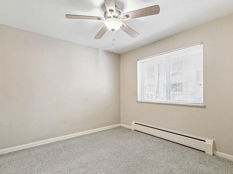 1116 W Lilley Ave — Photo 58