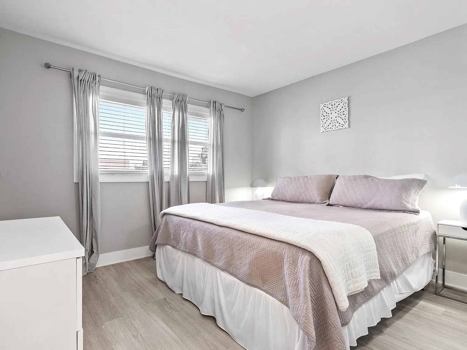 2 bed, 2.0 bath, 920 sqft, $3,250 — Photo 1