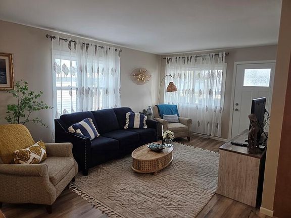 2nd image of 2330 38th STREET