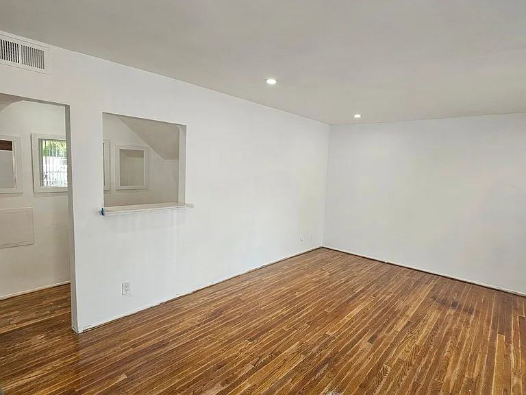 1942 S Corning St #1 — Photo 22