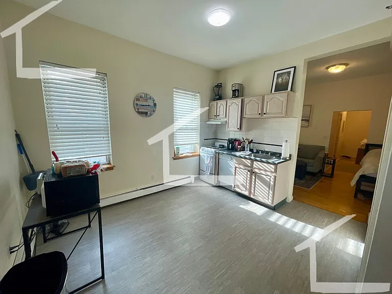 204 Chestnut Hill Ave #6 — Photo 6