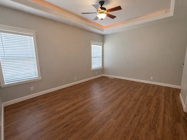 220 NE Greystone Loop — Photo 21