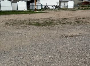 90 W Zapata Dr, Pahrump, NV 89048