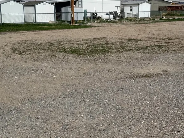 90 W Zapata Dr, Pahrump, NV 89048